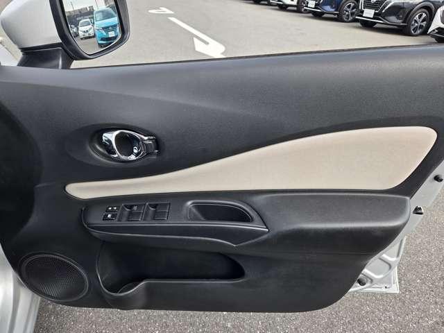 ノート 1.2 X ワンオーナー純正ナビAビューカメラドラレ レーダーブレーキサポート 1オーナー車 記録簿付き スマトキー セキュリティーアラーム キーレス 運転席助手席エアバッグ ナビTV ワンセグ バックカメラ エアコン パワーウィンドウ ABS アラモニ(10枚目)