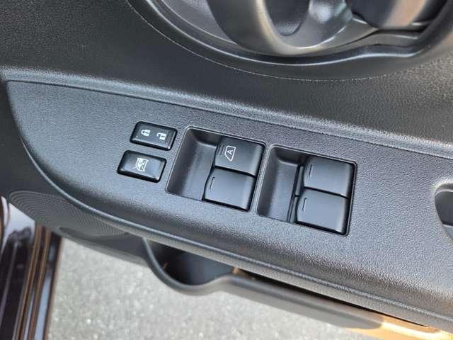 マーチ 1.2 S レンタカーUP純正ナビバックモニタードラレ 1セグTV メンテナンスノート 運転席助手席エアバック キーレス バックモニター ETC ナビTV パワーウインド メモリーナビゲーション オートエアコン PS 運転席エアバッグ ABS(14枚目)