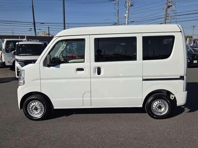 店内も綺麗に清掃して、ゆったり空間でゆっくり商談可能です。