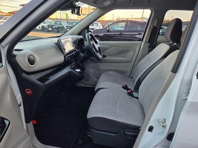 デイズ 660 X レンタカー UP純正ナビAビューカメラETC社 アラウンドM 踏み間違え防止 スマートキー イモビライザー バックカメラ ETC レーンキープ アイドリングストップ キーレス フルオートエアコン ナビTV WAB 記録簿 運転席エアバック PS(10枚目)