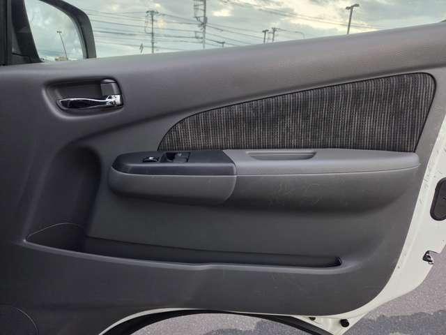 ＮＶ３５０キャラバンバン ２．５　プレミアムＧＸ　ロングボディ　ディーゼルターボ　純正ナビＡビューカメラＬＥＤ純正ドラレコＥＴＣ　助手席エアバック　インテリキー　運転席エアバック　ＬＥＤ　ＰＳ　ＰＷ　オートエアコン　バックモニター　ＥＴＣ車載器　キーレス　ＡＢＳ　ドライブレコーダー　メモリーナビ　ワンセグ　ナビＴＶ　サイドカメラ（13枚目）