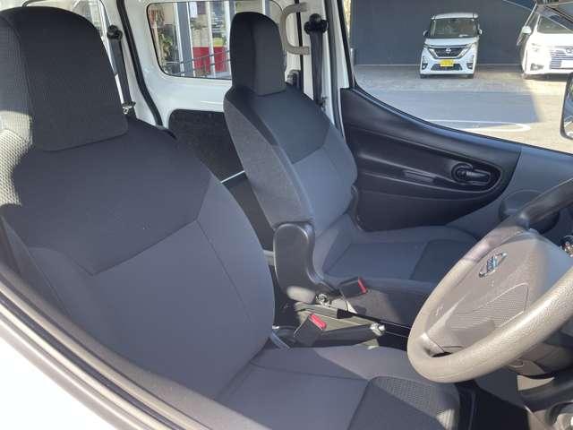 ＮＶ２００バネットバン １．６　ＤＸ　メモリーナビバックカメラＥＴＣ前後ドライブ　インテリジェントエマージェンシーブレーキ　車線逸脱　バックカメラ付き　点検記録簿　メモリーナビ　ナビ　パワーステアリング　エアバック　マニュアルエアコン　ＡＢＳ　キーフリー　フロントパワーウインドウ（9枚目）