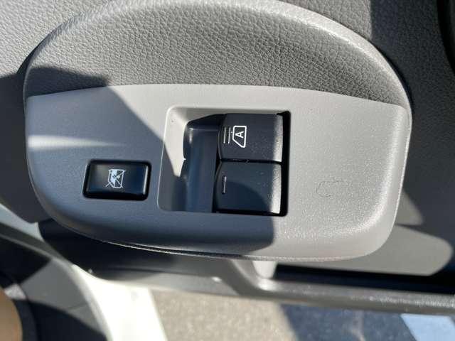 ＮＶ２００バネットバン １．６　ＤＸ　メモリーナビバックカメラＥＴＣ前後ドライブ　インテリジェントエマージェンシーブレーキ　車線逸脱　バックカメラ付き　点検記録簿　メモリーナビ　ナビ　パワーステアリング　エアバック　マニュアルエアコン　ＡＢＳ　キーフリー　フロントパワーウインドウ（14枚目）