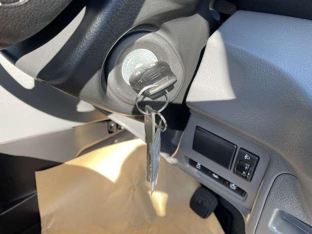 ＮＶ２００バネットバン １．６　ＤＸ　メモリーナビバックカメラＥＴＣ前後ドライブ　インテリジェントエマージェンシーブレーキ　車線逸脱　バックカメラ付き　点検記録簿　メモリーナビ　ナビ　パワーステアリング　エアバック　マニュアルエアコン　ＡＢＳ　キーフリー　フロントパワーウインドウ（15枚目）