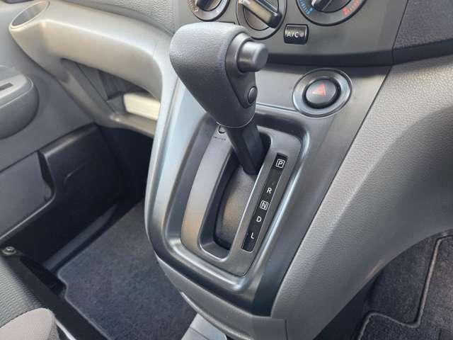 ＮＶ２００バネットバン １．６　ＤＸ　純正ナビＥＴＣバックカメラエマージェンシー　インテリジェントエマージェンシーブレーキ　車線逸脱　アイドリングストップ　ドラレコ　バックカメラ付き　点検記録簿　メモリーナビ　ナビ　パワーステアリング　エアバック　マニュアルエアコン　ＡＢＳ（18枚目）