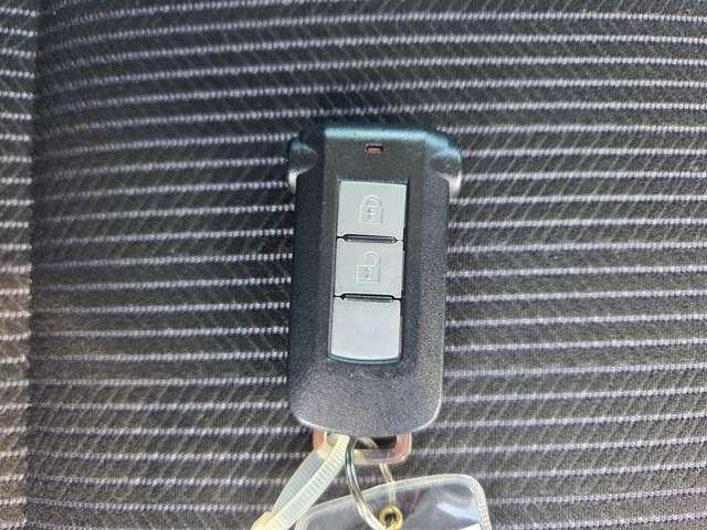 デイズルークス 660 X Vセレクション 純正ナビアラウンドビューETC両側電動スラ 踏み間違い衝突防止 W電動ドア スマキー ナビTV 盗難防止 i-stop ETC ワンオ-ナ-車 アルミホイール バックカメラ キーフリー サイドカメラ ドライブレコーダー オートエアコン ABS(15枚目)