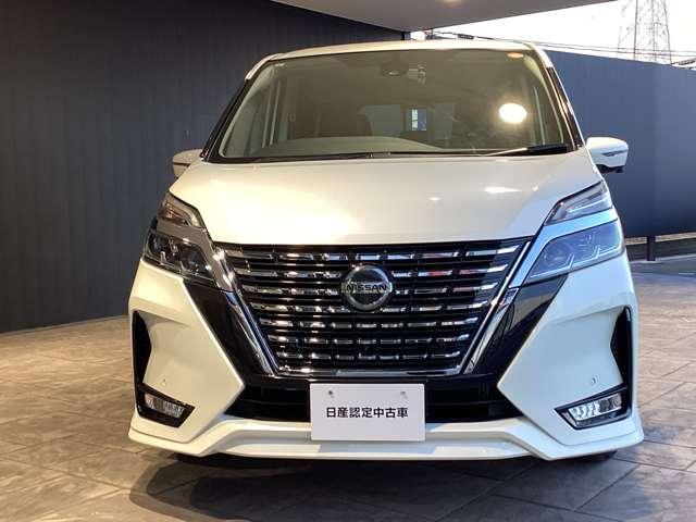 セレナ ２．０　ハイウェイスター　Ｖ　防水シート　サイドエアバッグ　アラウンドビュ－　１オナ　アルミ　衝突被害軽減　ＬＤＰ　エアバッグ　両側オートスライドドア　ＬＥＤライト　インテリジェントキー　点検記録簿　サイドカメラ　メモリーナビ　ナビＴＶ（2枚目）