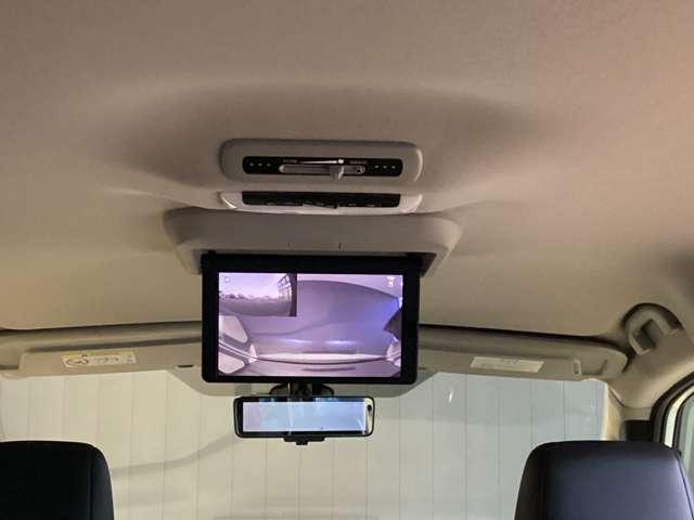 セレナ ２．０　ハイウェイスター　Ｖ　防水シート　サイドエアバッグ　アラウンドビュ－　１オナ　アルミ　衝突被害軽減　ＬＤＰ　エアバッグ　両側オートスライドドア　ＬＥＤライト　インテリジェントキー　点検記録簿　サイドカメラ　メモリーナビ　ナビＴＶ（16枚目）