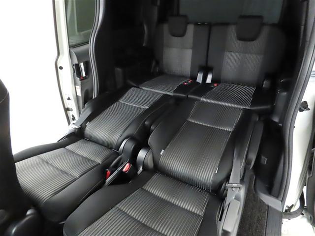 ヴォクシー ZS 煌II メモリーナビ フルセグTV CDDVD再生 Bluetooth バックモニター ETC 両側電動スライドドア LEDヘッドランプ 衝突軽減ブレーキ 踏み間違い制御装置 車線逸脱警報 オートハイビーム(30枚目)