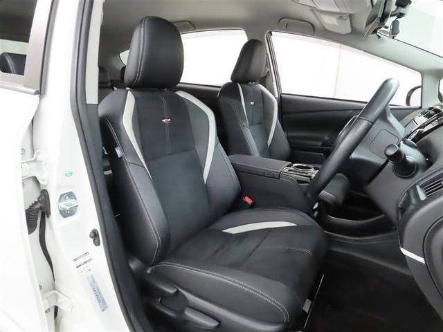 ホールド感のある座り心地の良いシートです。