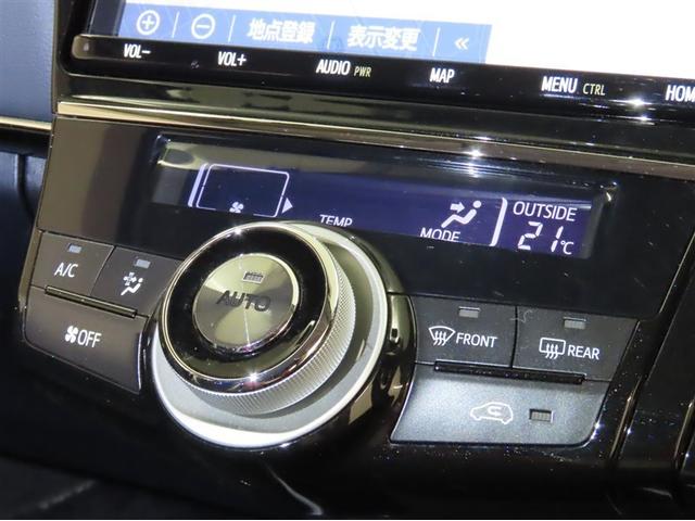 オートエアコンを装備しております。
