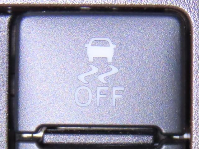 ルーミー Ｘ　Ｓ　衝突回避軽減ブレーキ　踏み間違い制御装置　車線逸脱警報　ＥＴＣ　スマートキー　片側電動スライドドア　ハロゲンヘッドランプ　メモリーナビ　ワンセグＴＶ　ＣＤ再生　メディアプレイヤー接続（14枚目）