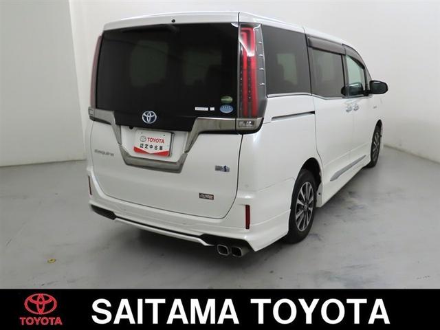 エスクァイア ハイブリッドGiプレミアムパッケジブラックテーラード モデリスタ製フルエアロ メモリーナビ 後席モニター フルセグTV CDDVD再生 バックモニター 両側電動スライドドア シートヒーター 衝突回避軽減ブレーキ 踏み間違い制御装置 オートハイビーム(9枚目)