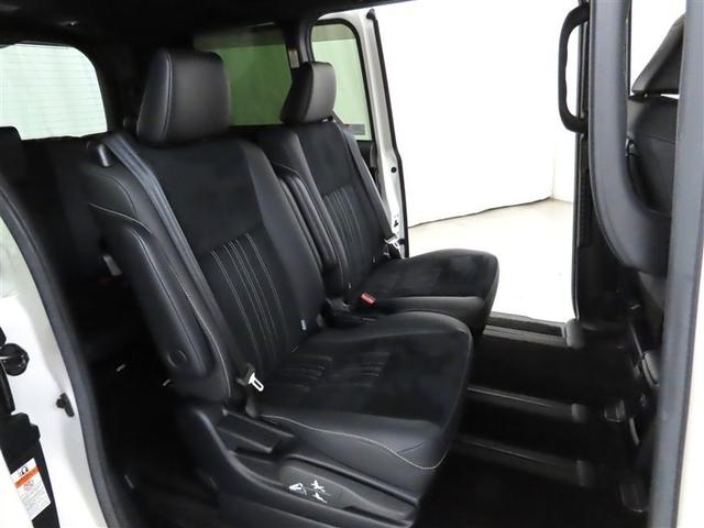 エスクァイア ハイブリッドGiプレミアムパッケジブラックテーラード モデリスタ製フルエアロ メモリーナビ 後席モニター フルセグTV CDDVD再生 バックモニター 両側電動スライドドア シートヒーター 衝突回避軽減ブレーキ 踏み間違い制御装置 オートハイビーム(25枚目)