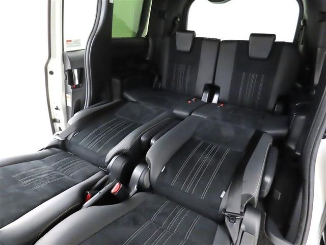 エスクァイア ハイブリッドGiプレミアムパッケジブラックテーラード モデリスタ製フルエアロ メモリーナビ 後席モニター フルセグTV CDDVD再生 バックモニター 両側電動スライドドア シートヒーター 衝突回避軽減ブレーキ 踏み間違い制御装置 オートハイビーム(29枚目)