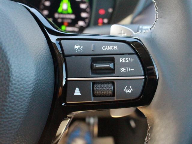 ＺＲ－Ｖ ｅ：ＨＥＶＺ　雹損害有　純正ナビ　全周囲カメラ　ＥＴＣ　ｂｌｕｅｔｏｏｔｈ　Ｐセンサー　ミュージックプレイヤー接続可　レザー　Ｂカメラ　サイドエアバック　パワ－シ－ト　ナビＴＶ　ＬＥＤヘッドライト　ＵＳＢ接続　禁煙（13枚目）