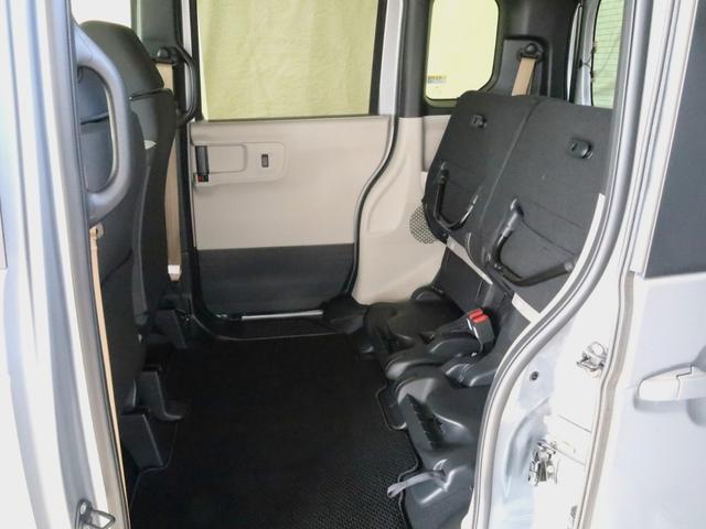 N-BOX ベースグレード 純正9インチナビ・片側パワースライドドア(19枚目)
