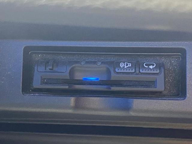 Sunroof/Navi/DVD/AW/No-accidents/LeatherSeat/PowerSeat/BackCamera