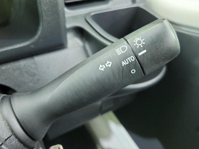 ハイゼットトラック スタンダードＳＡ３ｔ　新品タイヤ／保証書／スマートアシスト（トヨタ・ダイハツ）／車線逸脱防止支援システム／ヘッドランプ　ＬＥＤ／ＥＢＤ付ＡＢＳ／横滑り防止装置／エアバッグ　運転席／パワーステアリング／ワンオーナー（11枚目）