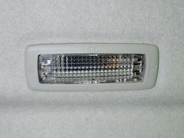 ムーヴ カスタムＸ　新品タイヤ／社外　ＳＤナビ／ヘッドランプ　ＬＥＤ／ＥＴＣ／横滑り防止装置／バックモニター／フルセグＴＶ／ＤＶＤ／アルミホイール　純正　１４インチ／エンジンスタートボタン／オートエアコン　バックカメラ（35枚目）