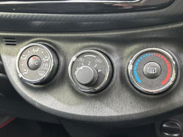 ヴィッツ RS Gs 新品タイヤ/純正 SDナビ/ドライブレコーダー 社外/Bluetooth接続/ETC/横滑り防止装置/バックモニター/フルセグTV/DVD/アルミホイール 純正 17インチ/パワーウインドウ ドラレコ(31枚目)