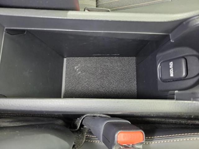 アクア Ｚ　ディスプレイオーディオ＋ナビ１０インチ／トヨタセーフティセンス／シートヒーター　前席／パノラミックビューモニター／車線逸脱防止支援システム／シート　ハーフレザー／ドライブレコーダー　前後　全周囲カメラ（32枚目）