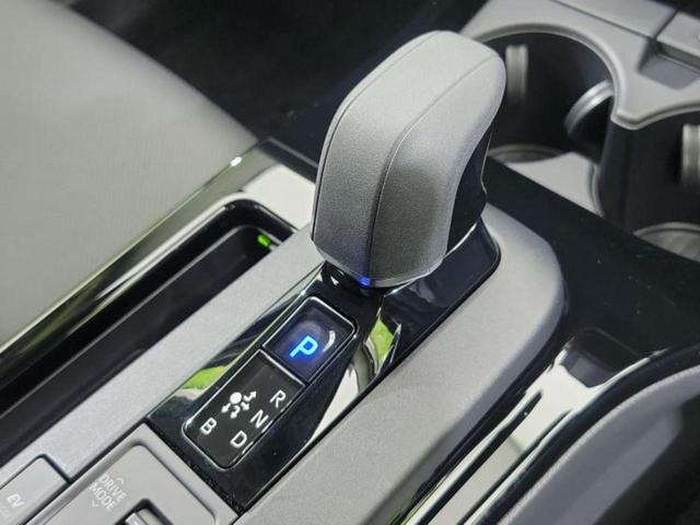 プリウス Ｚ　ディスプレイオーディオ＋ナビ／デジタルインナーミラー／トヨタセーフティセンス／シートヒーター　前席／パノラミックビューモニター／シート　合皮／パーキングアシスト　自動操舵／電動バックドア　全周囲カメラ（25枚目）