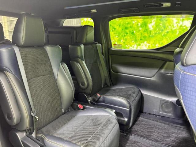 ヴェルファイア Ｚ　Ａエディションゴールデンアイズ　純正　９インチ　ＳＤナビ／フリップダウンモニター　純正　１２．８インチ／両側電動スライドドア／シート　ハーフレザー／電動バックドア／ヘッドランプ　ＬＥＤ／Ｂｌｕｅｔｏｏｔｈ接続／ＥＴＣ　バックカメラ（6枚目）