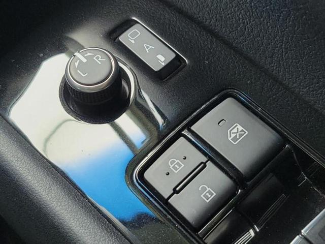 アルファード Ｓ　新品タイヤ／ディスプレイオーディオ／トヨタセーフティセンス／両側電動スライドドア／車線逸脱防止支援システム／ドライブレコーダー　前後／ヘッドランプ　ＬＥＤ／Ｂｌｕｅｔｏｏｔｈ接続／ＥＴＣ　バックカメラ（29枚目）