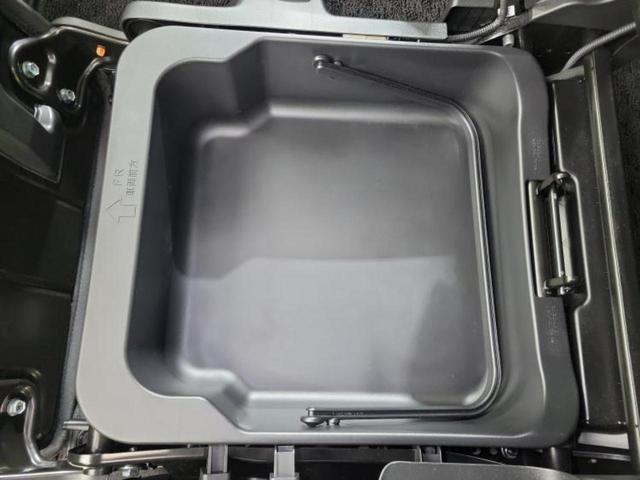 ソリオバンディット バンディットハイブリッドＭＶ　新品タイヤ／純正　８インチ　ＳＤナビ／セーフティサポート（スズキ）／両側電動スライドドア／シートヒーター　前席／車線逸脱防止支援システム／ドライブレコーダー　純正／ヘッドランプ　ＬＥＤ　バックカメラ（40枚目）