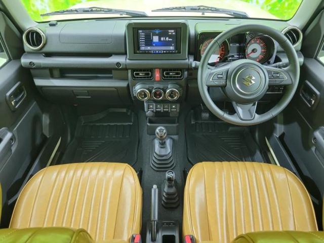 ジムニー ４ＷＤ　ＸＣ　ディスプレイオーディオ／セーフティサポート（スズキ）／シートヒーター　前席／車線逸脱防止支援システム／ドライブレコーダー　前後／ヘッドランプ　ＬＥＤ／Ｂｌｕｅｔｏｏｔｈ接続／ＥＴＣ　ＬＥＤヘッドランプ（4枚目）