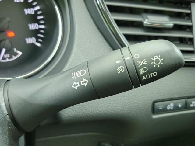 エクストレイル 20Xi 新品タイヤ/純正 SDナビ/インテリジェントルームミラー/エマージェンシーブレーキ/アラウンドビューモニター/車線逸脱防止支援システム/シート 撥水加工/電動バックドア/ドライブレコーダー 社外(17枚目)