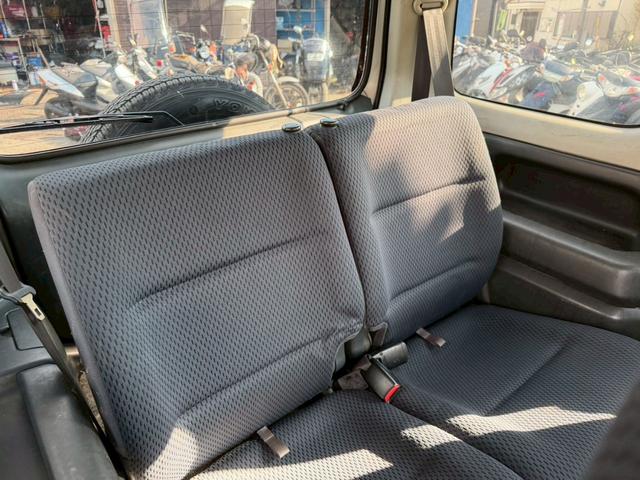 ジムニー ＸＧ　社外マフラー　キーレス　アルミ（24枚目）