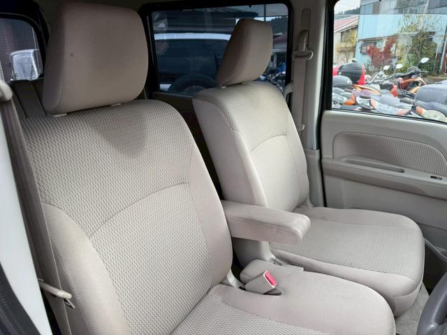 エブリイワゴン ＰＺターボスペシャル　ハイルーフ　スマートキー　プッシュスタート　レーダーブレーキサポート　両側パワスラ　ナビ　フルセグテレビ　Ｂｌｕｅｔｏｏｔｈ音楽　バックカメラ　ＥＴＣ２．０（28枚目）