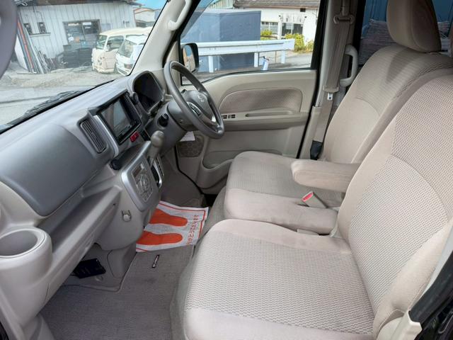 エブリイワゴン ＰＺターボスペシャル　ハイルーフ　スマートキー　プッシュスタート　レーダーブレーキサポート　両側パワスラ　ナビ　フルセグテレビ　Ｂｌｕｅｔｏｏｔｈ音楽　バックカメラ　ＥＴＣ２．０（40枚目）