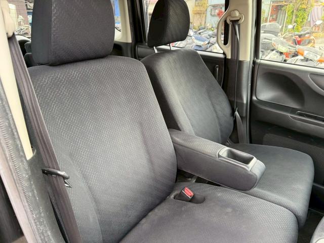 Ｎ－ＢＯＸ Ｇ　ＳＳパッケージ　スマートキー　プッシュスタート　ナビ　テレビ　ＥＴＣ　バックカメラ　両側パワスラ　純正アルミ（24枚目）