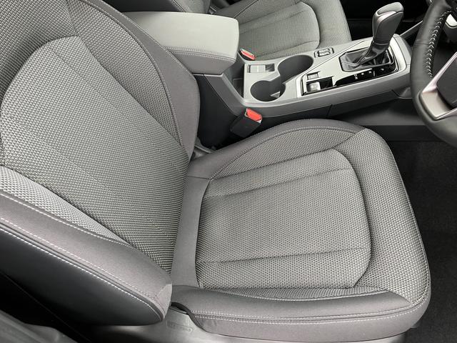 クロストレック リミテッド　元社用車　ＥＴＣ２．０　２年間走行距離無制限保証部分（12枚目）