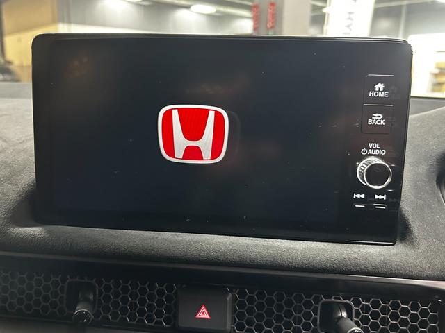 シビック タイプＲ　レーシングブラックパッケージ　純正ナビ・ビルトインＥＴＣ・フルセグＴＶ・Ｂカメラ・ＢＳＭ・ブレンボキャリパー（33枚目）