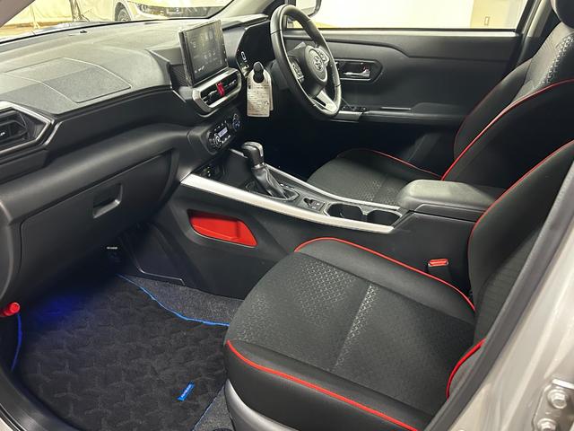 ライズ Z 9インチディスプレイオーディオ・フルセグTV・アラウンドビューモニター・ブラインドスポットモニター・フロント・リヤ・サイド純正エアロ・シートヒーター(18枚目)