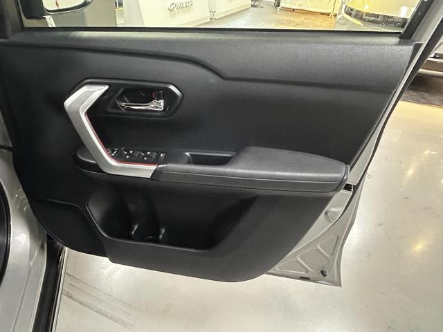 ライズ Z 9インチディスプレイオーディオ・フルセグTV・アラウンドビューモニター・ブラインドスポットモニター・フロント・リヤ・サイド純正エアロ・シートヒーター(26枚目)