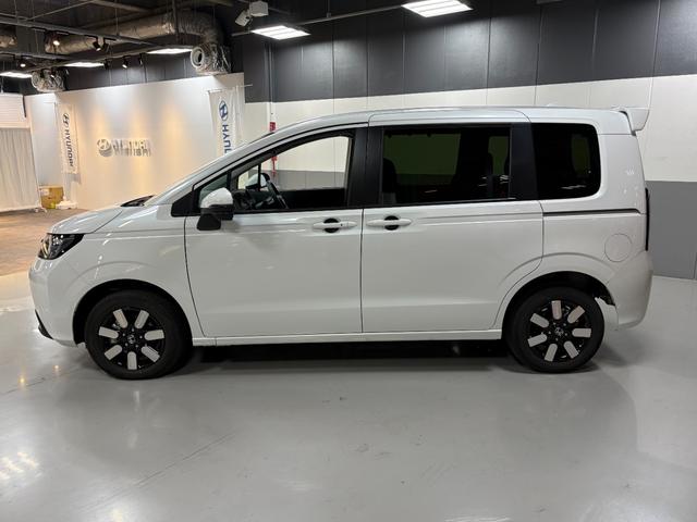 フリード ｅ：ＨＥＶエアー　ＥＸ　純正ナビ・アラウンドビューモニター・ＬＥＤヘッドライト・両側パワースライドドア・ドライブレコーダー・ビルトインＥＴＣ（9枚目）