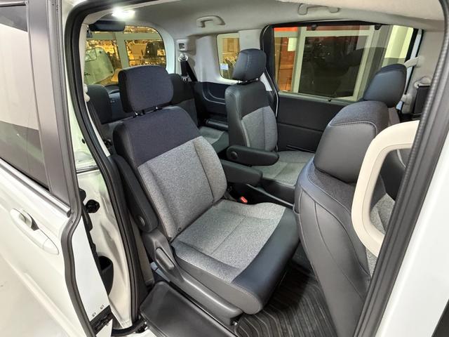 フリード ｅ：ＨＥＶエアー　ＥＸ　純正ナビ・アラウンドビューモニター・ＬＥＤヘッドライト・両側パワースライドドア・ドライブレコーダー・ビルトインＥＴＣ（16枚目）