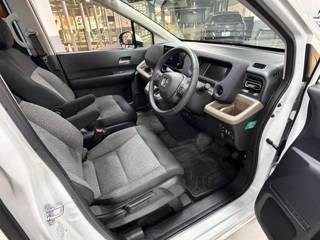 フリード ｅ：ＨＥＶエアー　ＥＸ　純正ナビ・アラウンドビューモニター・ＬＥＤヘッドライト・両側パワースライドドア・ドライブレコーダー・ビルトインＥＴＣ（19枚目）