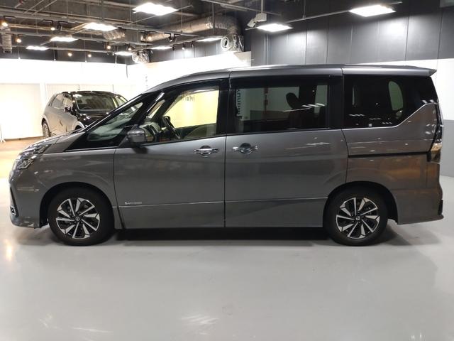 セレナ ハイウェイスターＶ　プロパイロット・両側パワスラ・マルチビューモニター・純正ナビ・１６インチアルミ・（5枚目）