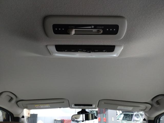 セレナ ハイウェイスターＶ　プロパイロット・両側パワスラ・マルチビューモニター・純正ナビ・１６インチアルミ・（19枚目）