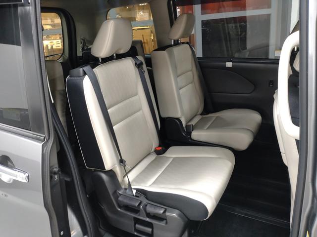 セレナ ハイウェイスターＶ　プロパイロット・両側パワスラ・マルチビューモニター・純正ナビ・１６インチアルミ・（22枚目）