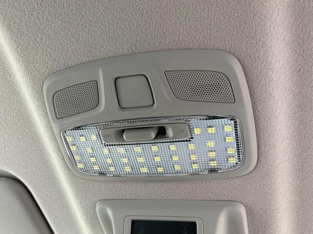 XC 4WD ターボ 禁煙車 衝突軽減装置 SDナビ クルコン シートヒーター LEDヘッド 車線逸脱警報 16インチアルミ 革巻きステアリングホイール オートライト スマートキー ヘッドランプウォッシャー(32枚目)