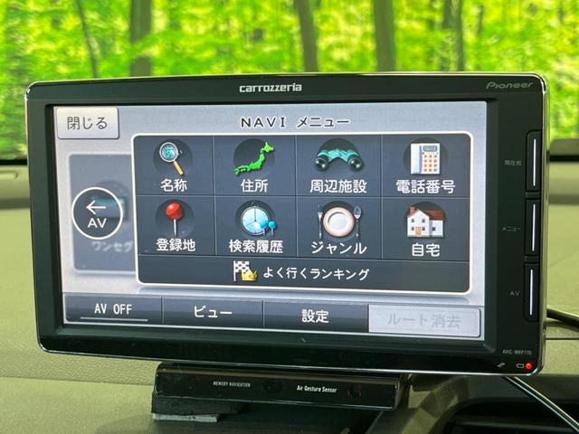 α　ポータブルナビ　クルコン　バックカメラ　ＥＴＣ　スマートキー　禁煙車　ＬＥＤヘッドライト　ハーフレザーシート　純正１５／１６インチアルミ　パドルシフト　オートエアコン　横滑り防止装置(3枚目)