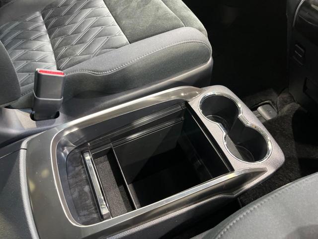 アルファード ２．５Ｓ　Ａパッケージ　後期　両側電動スライド　純正１０型ナビ　後席モニター　バックカメラ　セーフティセンス　禁煙車　ＥＴＣ２．０　スマートキー　ＬＥＤヘッド　オートライト　純正１８インチＡＷ　オートエアコン　フルセグＴＶ（60枚目）
