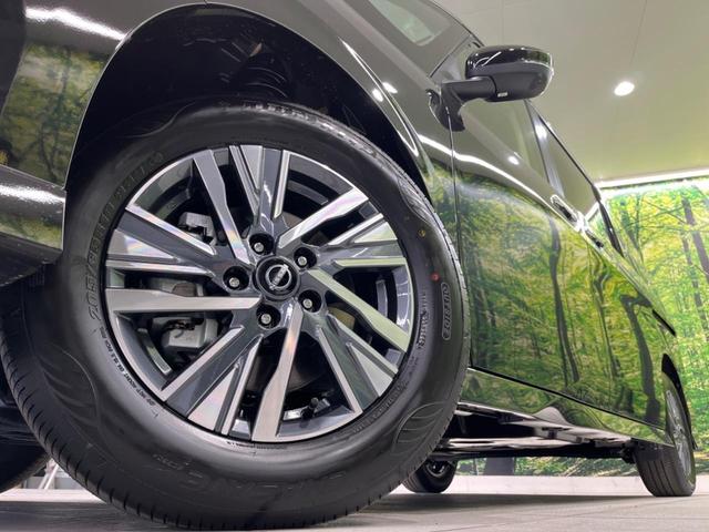 セレナ ｅ－パワー　ハイウェイスターＶ　登録済未使用車　両側電動スライド　純正１２型ナビ　全周囲カメラ　エマージェンシーブレーキ　プロパイロット　ハーフレザーシート　ＥＴＣ２．０　スマートキー　ＬＥＤヘッド　オートライト　純正１６インチＡＷ（14枚目）